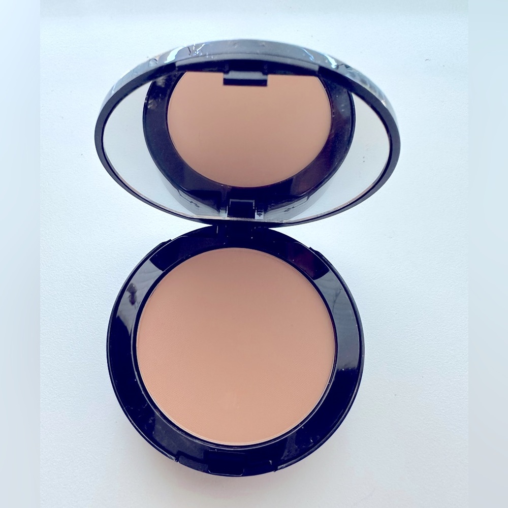 LA ROCHE-POSAY compact mineral foundation #13 Beige Sand